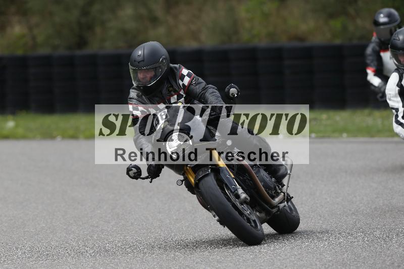 /37 28.07.2025 Dunlop Ride und Test Day ADR/Trackday Erfahren gelb Trackday schnell  rot/48